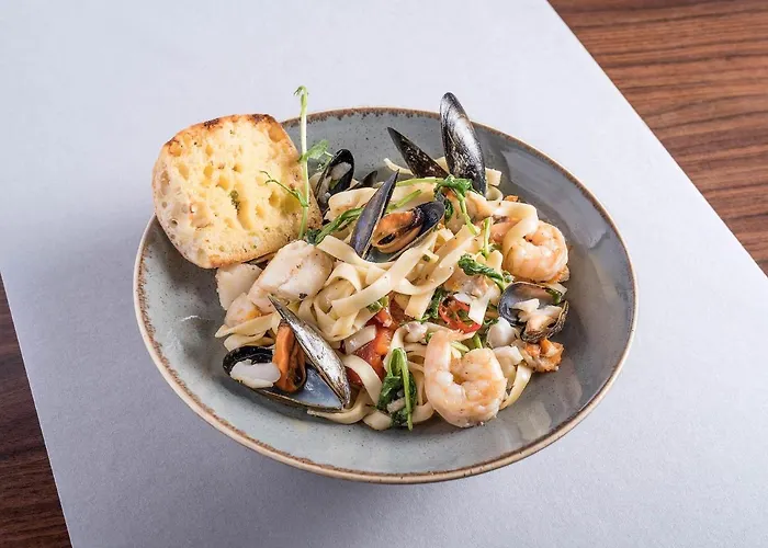 Отель Great National Commons Корк