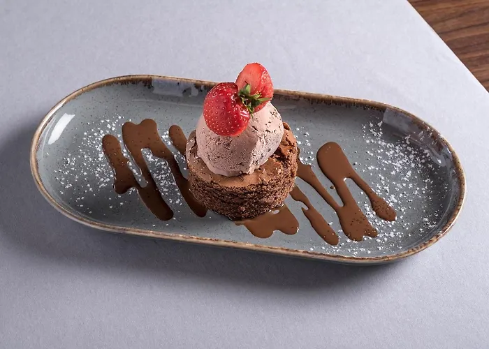 Great National Commons Отель