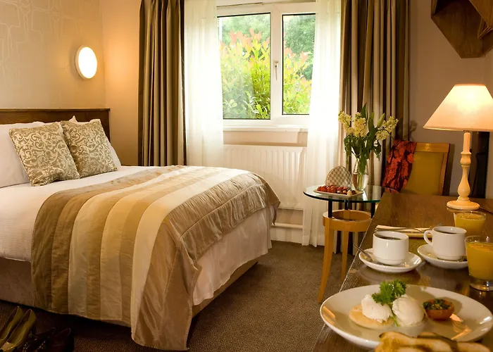 Отель Great National Commons